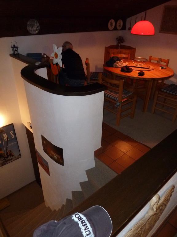 Ferienwohnung Murschetg لاكس الغرفة الصورة